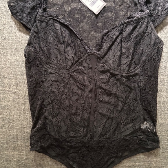 Tops - Picture 2 of 2